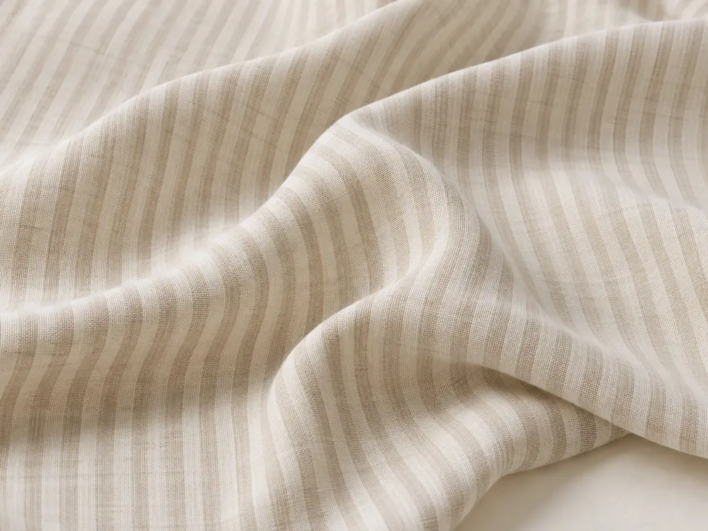 AI illustration: stripe / border, drape study